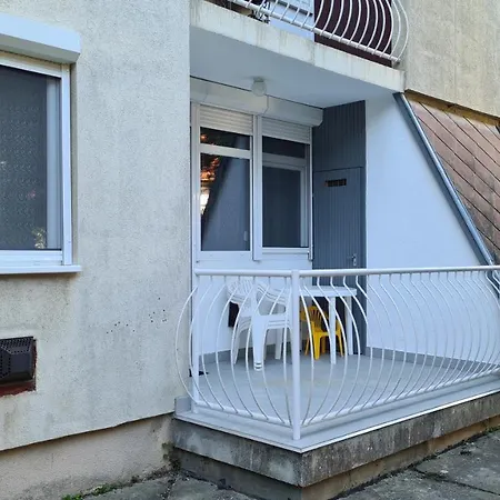 Zorka Apartman Appartamento